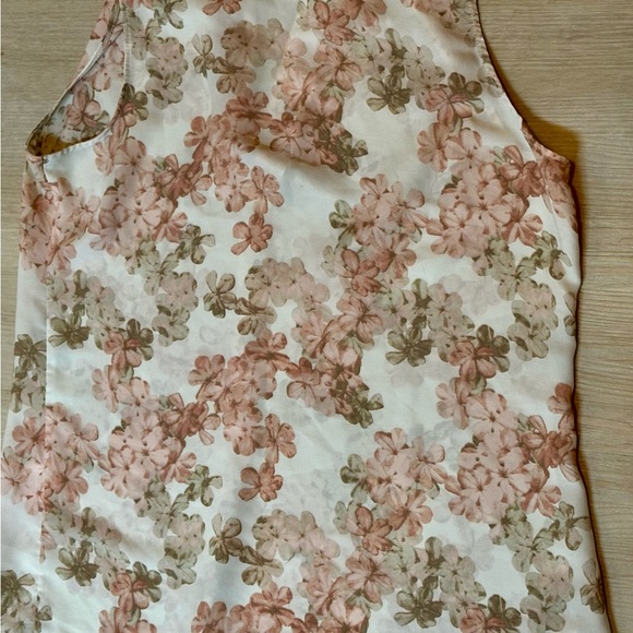 Rose & Olive Floral Deep Slit Blouse Medium Sheer Boho Style - Like New - Picture 12 of 13